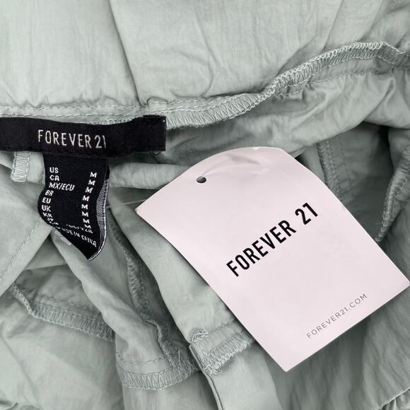 Forever 21 Jumpsuit SZ Medium Halter Cargo Light Blue/Green Parachute Cargo NWT - Picture 4 of 13